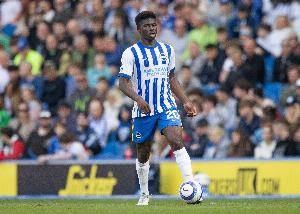 二选一?绿帽哥:巴莱巴家人近日分别拜访了安菲尔德和老特拉福德 二选一?绿帽哥:巴莱巴家人近日分别拜访了安菲尔德和老特拉福德