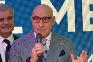 意大利名宿:图多尔说点球判罚可耻太过激了,科技有时也会犯错 意大利名宿:图多尔说点球判罚可耻太过激了,科技有时也会犯错