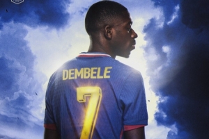 致敬金球先生🫡!法国国家队推出登贝莱专属限量版金球球衣 致敬金球先生🫡!法国国家队推出登贝莱专属限量版金球球衣