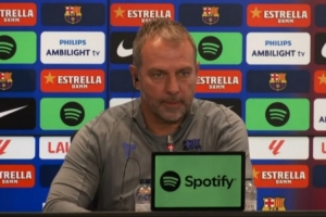 弗里克:巴萨球迷看到了德容的重要性 亚马尔是否休息视情况而定 弗里克:巴萨球迷看到了德容的重要性 亚马尔是否休息视情况而定