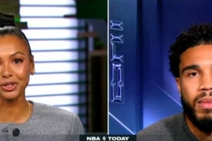 塔图姆:已逐步增加篮球训练 昨天第一次在球场上练习 感觉很自如 塔图姆:已逐步增加篮球训练 昨天第一次在球场上练习 感觉很自如