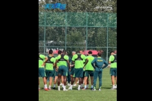 京媒:今天训练前,塞蒂恩表示大连队一定会像杯赛一样拼国安 京媒:今天训练前,塞蒂恩表示大连队一定会像杯赛一样拼国安