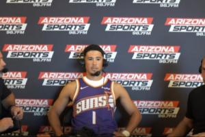 布克:过去2年是生涯最艰难时刻 不夺冠就是失败却连附加赛都没进 布克:过去2年是生涯最艰难时刻 不夺冠就是失败却连附加赛都没进