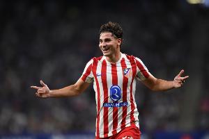 西甲本赛季已两人戴帽:阿尔瓦雷斯和布坎南 西甲本赛季已两人戴帽:阿尔瓦雷斯和布坎南