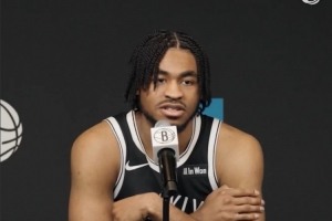 全是新鲜血液!小火车:会帮助队内的年轻球员 让他们更轻松 全是新鲜血液!小火车:会帮助队内的年轻球员 让他们更轻松