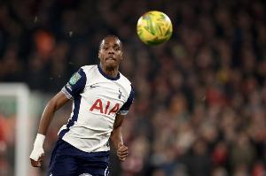 诗人握持?特尔踢英甲队2次包抄踢空气 热刺今夏3500万从拜仁买断 诗人握持?特尔踢英甲队2次包抄踢空气 热刺今夏3500万从拜仁买断