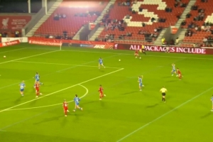 清水梨纱凌空端射收获利物浦女足首球,为她助攻的是长野风花 清水梨纱凌空端射收获利物浦女足首球,为她助攻的是长野风花