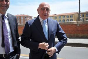 加利亚尼辞职卸任蒙扎主席:蒙扎升入意甲已经实现了贝总的愿望 加利亚尼辞职卸任蒙扎主席:蒙扎升入意甲已经实现了贝总的愿望