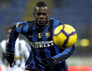 马特拉齐:当年欧冠战巴萨巴洛特利非常消极,赛后我给了他两巴掌 马特拉齐:当年欧冠战巴萨巴洛特利非常消极,赛后我给了他两巴掌