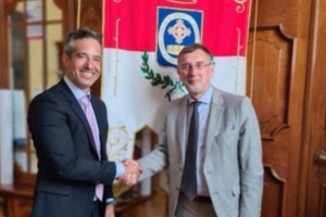 米兰:蒙扎新老板2018年创立风投公司,曾负责切尔西的市场营销 米兰:蒙扎新老板2018年创立风投公司,曾负责切尔西的市场营销