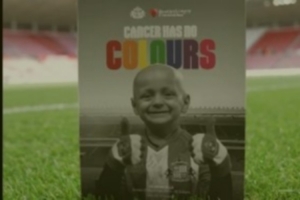 充满温情和关怀!桑德兰赛前为患癌去世的小球迷布拉德利举行仪式 充满温情和关怀!桑德兰赛前为患癌去世的小球迷布拉德利举行仪式