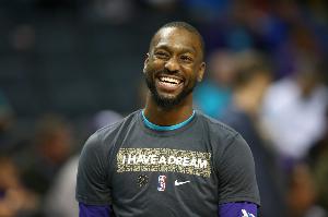 最喜欢的NBA队友?林书豪:肯巴在内 他和库里场下友善&场上杀手 最喜欢的NBA队友?林书豪:肯巴在内 他和库里场下友善&场上杀手