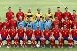 奢侈!巅峰西班牙中场大师如云,马塔、卡索拉、马丁内斯只能替补 奢侈!巅峰西班牙中场大师如云,马塔、卡索拉、马丁内斯只能替补