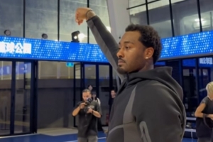 宝刀未老!沃尔中国行投三分 连进八球弹无虚发 宝刀未老!沃尔中国行投三分 连进八球弹无虚发