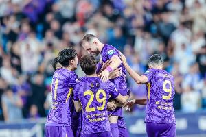 津媒:津门虎婉拒商业活动潜心备战河南 萨尔瓦多是否复出尚未知 津媒:津门虎婉拒商业活动潜心备战河南 萨尔瓦多是否复出尚未知