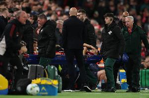 首秀重伤!斯洛特确认:莱奥尼十字韧带撕裂,将伤缺约一年时间 首秀重伤!斯洛特确认:莱奥尼十字韧带撕裂,将伤缺约一年时间