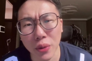 媒体人:麦凯恩的韧带撕裂通常恢复周期是一个月 肯定缺席揭幕战 媒体人:麦凯恩的韧带撕裂通常恢复周期是一个月 肯定缺席揭幕战