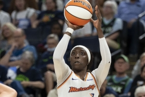 发挥神勇!卡利亚-库珀上半场9投8中&三分2中1攻下17分1板2助 发挥神勇!卡利亚-库珀上半场9投8中&三分2中1攻下17分1板2助