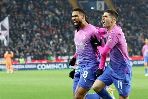 奇克:普利西奇如今已是顶级球员 莫德里奇在场上控制着周围一切 奇克:普利西奇如今已是顶级球员 莫德里奇在场上控制着周围一切