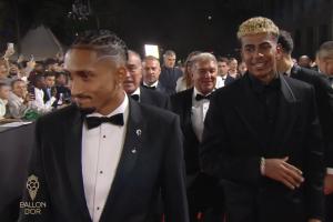 被严重低估?拉菲尼亚上赛季38球23助,金球评选只获620分排第五 被严重低估?拉菲尼亚上赛季38球23助,金球评选只获620分排第五