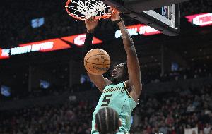 太阳主帅:已对马威制定针对性训练方案 他力量有了提升表现不错 太阳主帅:已对马威制定针对性训练方案 他力量有了提升表现不错