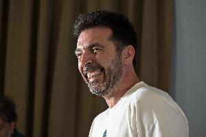 布冯:孔蒂能让大家认同他倡导的一切 与阿莱格里的训练大相径庭 布冯:孔蒂能让大家认同他倡导的一切 与阿莱格里的训练大相径庭