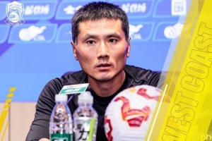 邵佳一:年初制定的保级目标成功了,我们的目标是要更进一步 邵佳一:年初制定的保级目标成功了,我们的目标是要更进一步