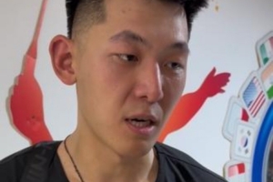 张陈治锋:从最基本的做起 努力帮助球队 完成杨导的战术意图 张陈治锋:从最基本的做起 努力帮助球队 完成杨导的战术意图