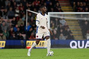 本赛季英超开赛至今,仅切尔西尚未将年龄30+球员纳入比赛名单 本赛季英超开赛至今,仅切尔西尚未将年龄30+球员纳入比赛名单