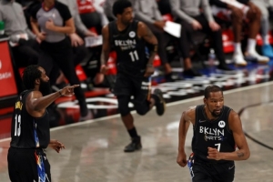 杜兰特魔咒?美媒回顾KD加盟后篮网太阳伤病潮:这次轮到火箭了? 杜兰特魔咒?美媒回顾KD加盟后篮网太阳伤病潮:这次轮到火箭了?