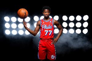 马克西:埃奇库姆极具天赋 带他去了迪士尼我们一起训练了很多次 马克西:埃奇库姆极具天赋 带他去了迪士尼我们一起训练了很多次