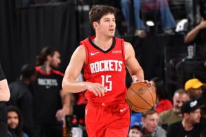 名记:火箭季前赛将更多安排谢泼德&阿门当控卫 KD申京也会多持球 名记:火箭季前赛将更多安排谢泼德&阿门当控卫 KD申京也会多持球