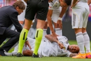 输球又折将!马卡:米利唐脚踝受伤等待进一步检查 去年伤缺255天 输球又折将!马卡:米利唐脚踝受伤等待进一步检查 去年伤缺255天