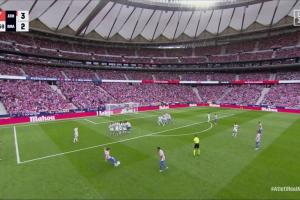 判罚分析机构:小蜘蛛任意球应被判无效,队友距皇马人墙不足1米 判罚分析机构:小蜘蛛任意球应被判无效,队友距皇马人墙不足1米