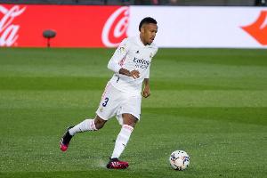 记者:米利唐的脚踝疼痛难忍,他将在几天内恢复 记者:米利唐的脚踝疼痛难忍,他将在几天内恢复