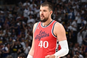 马健:祖巴茨去年没进前100名&今年排第36 他才是最快进步球员 马健:祖巴茨去年没进前100名&今年排第36 他才是最快进步球员