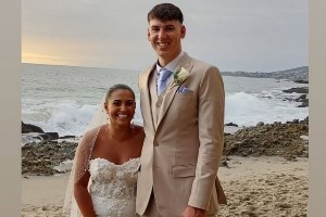 修成正果!拉拉维亚晒结婚照:2025年9月27日💍❤ 修成正果!拉拉维亚晒结婚照:2025年9月27日💍❤