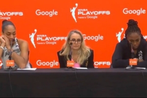 罚球数差23次!G4失利原因?哈蒙:他们罚了34次 我们只有11次 罚球数差23次!G4失利原因?哈蒙:他们罚了34次 我们只有11次