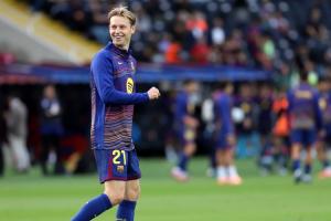 弗帅妙手回春!28岁德容身价剩4500万曾被挂牌,现与佩德里组双核 弗帅妙手回春!28岁德容身价剩4500万曾被挂牌,现与佩德里组双核