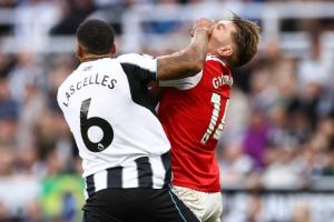 纽卡嫉妒你的颜值😂约克雷斯0球0助球迷评8分:支点作用明显 纽卡嫉妒你的颜值😂约克雷斯0球0助球迷评8分:支点作用明显