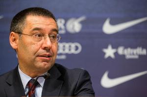 支付3000万欧非法佣金!西媒:拉波尔塔指控巴托梅乌,后者遭调查 支付3000万欧非法佣金!西媒:拉波尔塔指控巴托梅乌,后者遭调查