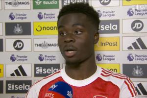 明说了!萨卡:关键判罚似乎总对我们不利 还好有梅里诺和加布 明说了!萨卡:关键判罚似乎总对我们不利 还好有梅里诺和加布