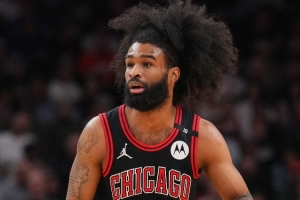 科比-怀特：休赛期提升无球跑动和控球技术 能更好地找到得分位置