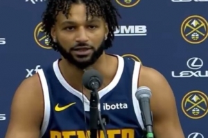 新赛季能否入选全明星?穆雷:我只是专注于打好11月的比赛 新赛季能否入选全明星?穆雷:我只是专注于打好11月的比赛