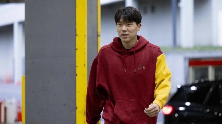 新鲜出炉!开拓者官方晒照:杨瀚森&利拉德他们来了! 新鲜出炉!开拓者官方晒照:杨瀚森&利拉德他们来了!