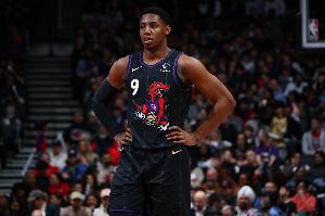 巴雷特谈目标:赢更多比赛打进季后赛 向总冠军发起冲击 巴雷特谈目标:赢更多比赛打进季后赛 向总冠军发起冲击