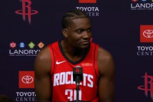 卡佩拉谈重返火箭:自我进NBA以来 休斯敦始终是我心中的家 卡佩拉谈重返火箭:自我进NBA以来 休斯敦始终是我心中的家