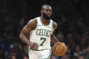 杰伦-布朗:我们开启了新的时代 让每个人做自己对新赛季充满信心 杰伦-布朗:我们开启了新的时代 让每个人做自己对新赛季充满信心