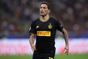 慢镜头:30岁前国米中场森西将加盟塞浦路斯球队阿诺索西斯 慢镜头:30岁前国米中场森西将加盟塞浦路斯球队阿诺索西斯