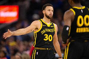 库里谈库明加:必须正视当下发生的事 球队在努力理清眼前的局面 库里谈库明加:必须正视当下发生的事 球队在努力理清眼前的局面